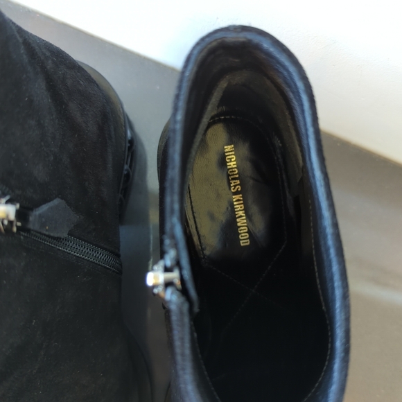 Nicholas Kirkwood Black Suede Pearl Crosta Ankle Bootie EU 39.5 US 9.5 - Picture 5 of 9